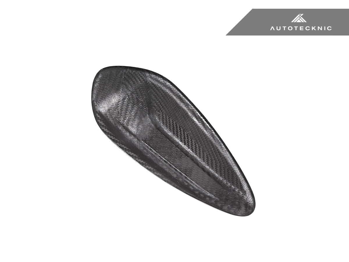 AutoTecknic Dry Carbon Roof Antenna Cover - G05 X5 LCI