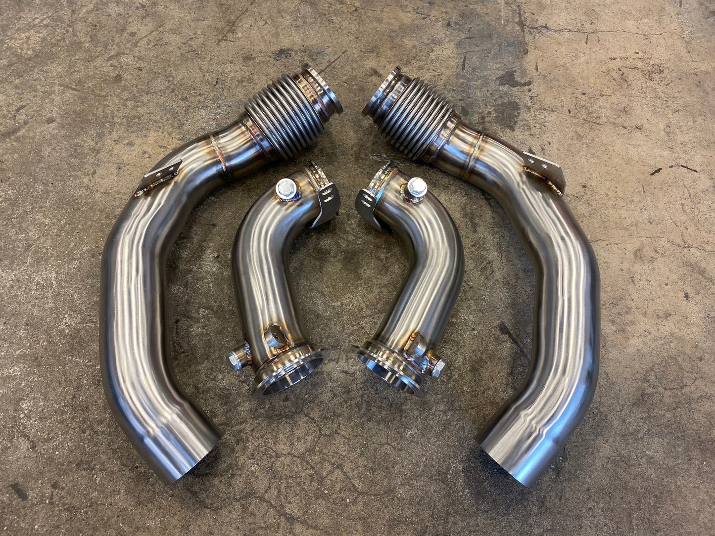 RKTunes Race Downpipes BMW F90 M5 & F9X M8 S63R, 2018+