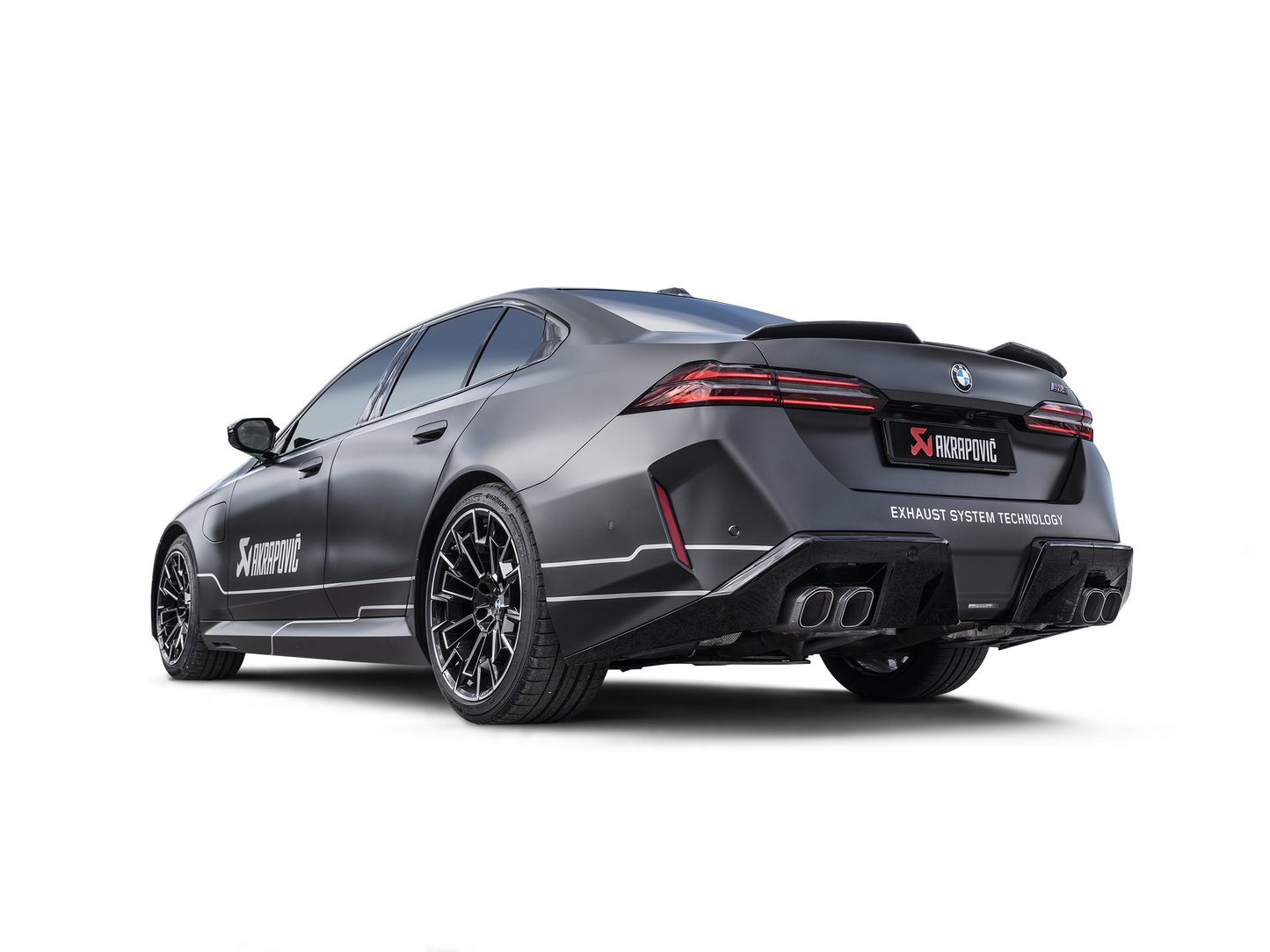 Akrapovic 2024+ BMW M5 (G90,G99) Hexagonal Carbon Fiber Tail Pipe Set