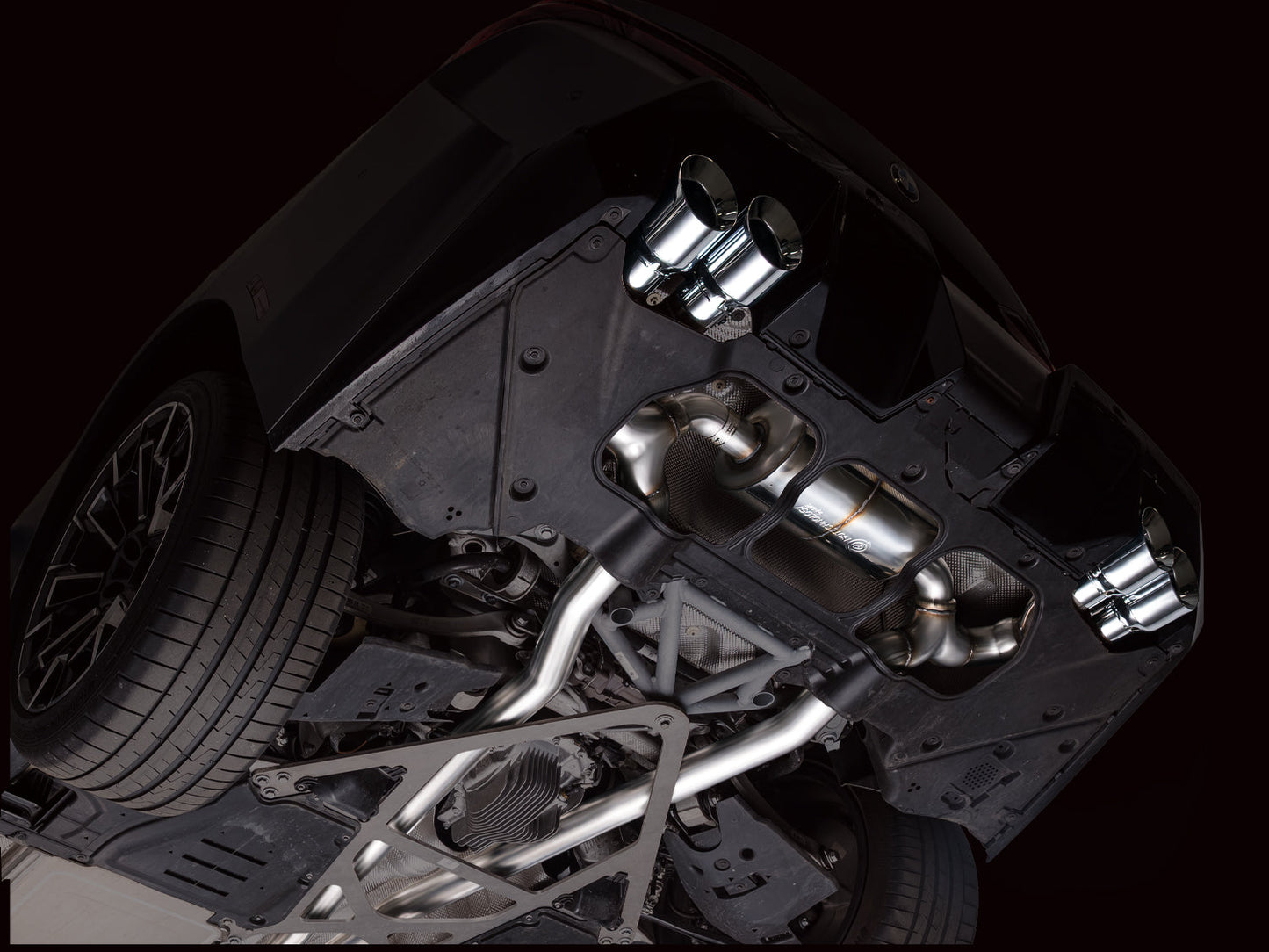 AWE Exhaust Suite for BMW G9X M5