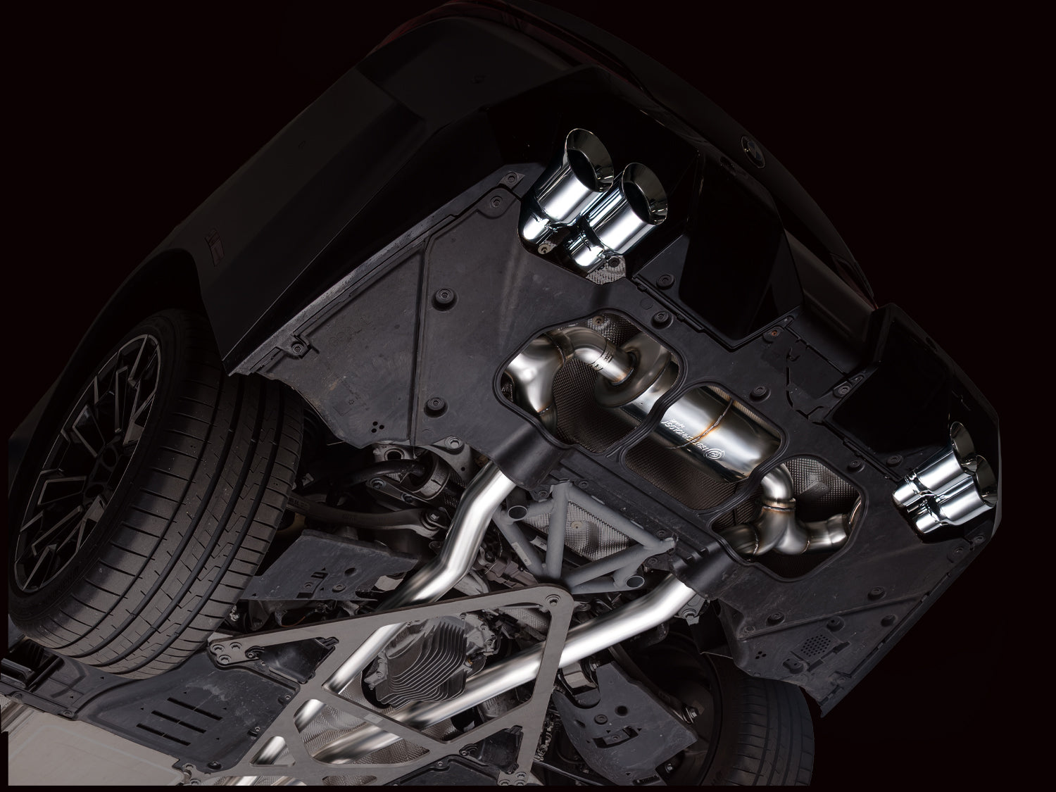 AWE Exhaust Suite for BMW G9X M5