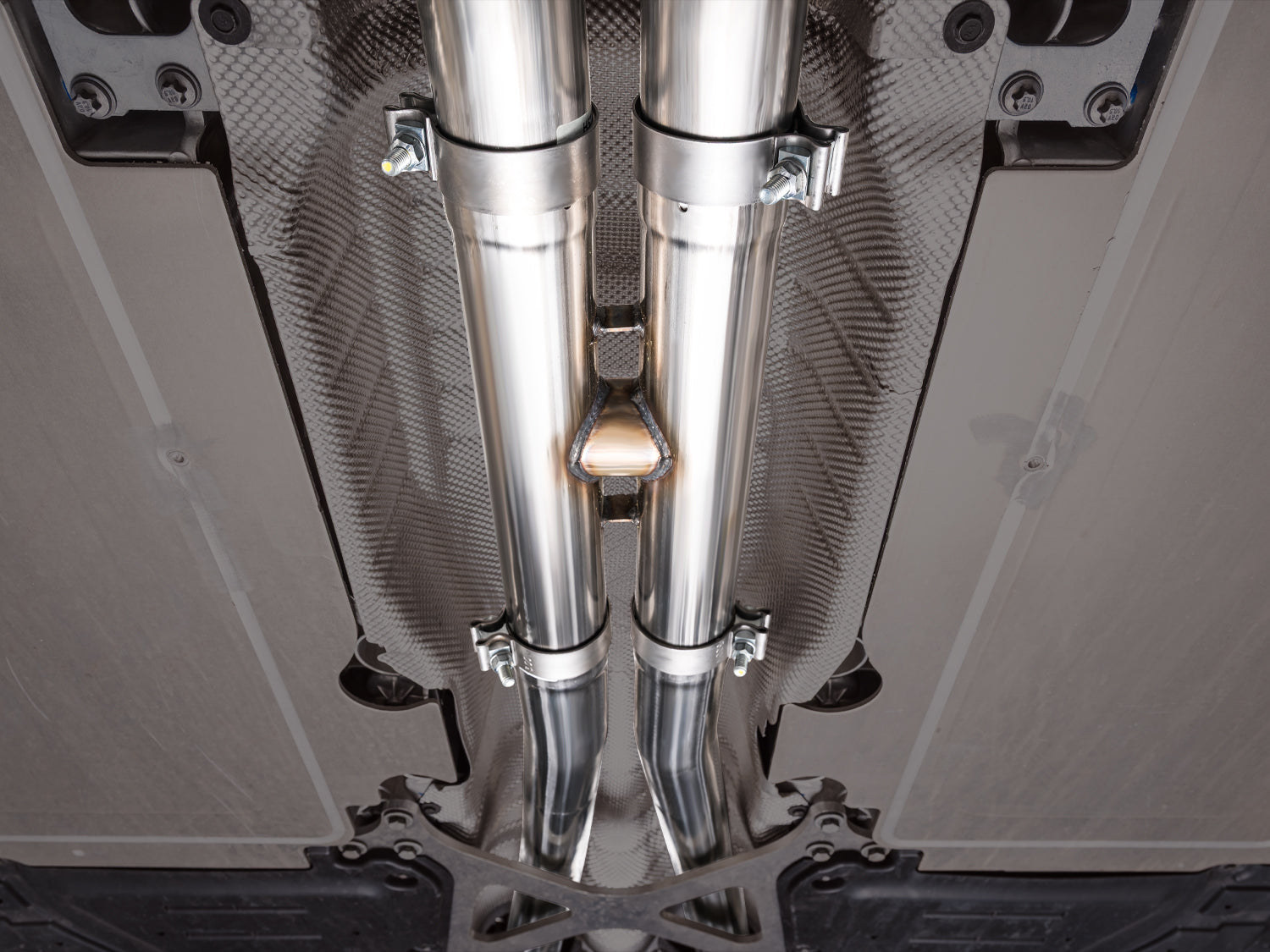 AWE Exhaust Suite for BMW G9X M5
