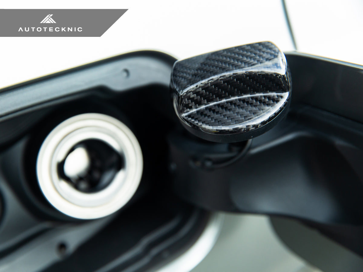 AutoTecknic Dry Carbon Competition Fuel Cap Cover - F95 X5M | F96 X6M