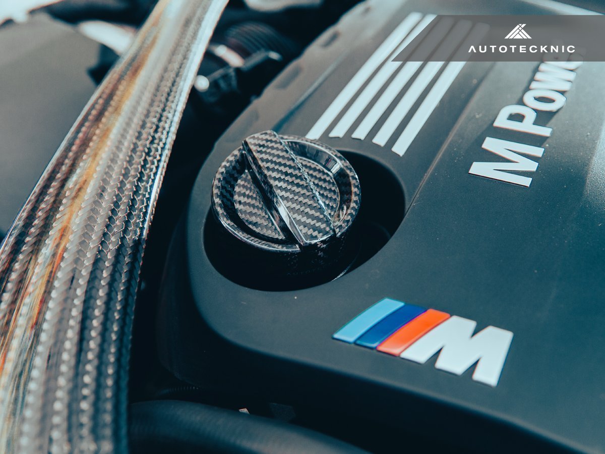 AutoTecknic Dry Carbon Competition Oil Cap Cover BMW G87 M2