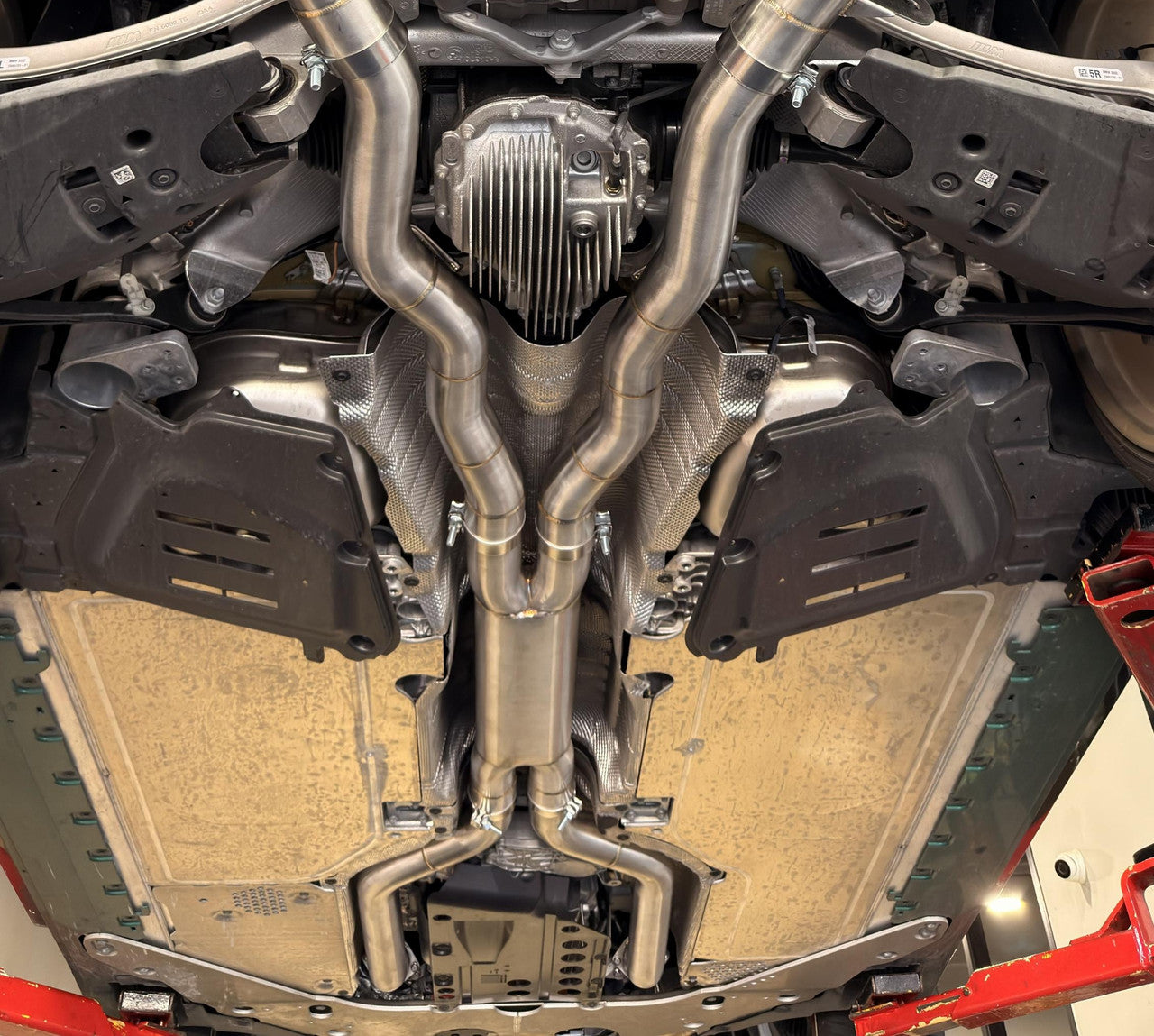 MAD Racing 5" Single Midpipe Exhaust BMW M5 G90 G99