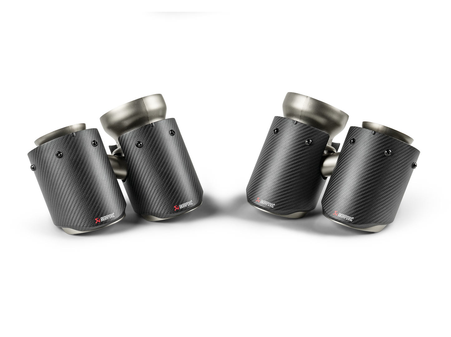 Akrapovic 2024+ BMW M5 (G90,G99) Round Carbon Fiber Tail Pipe Set